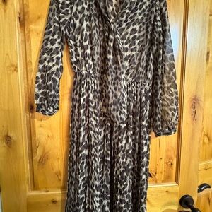 Banana Republic Animal Print Long Sleeve Dress